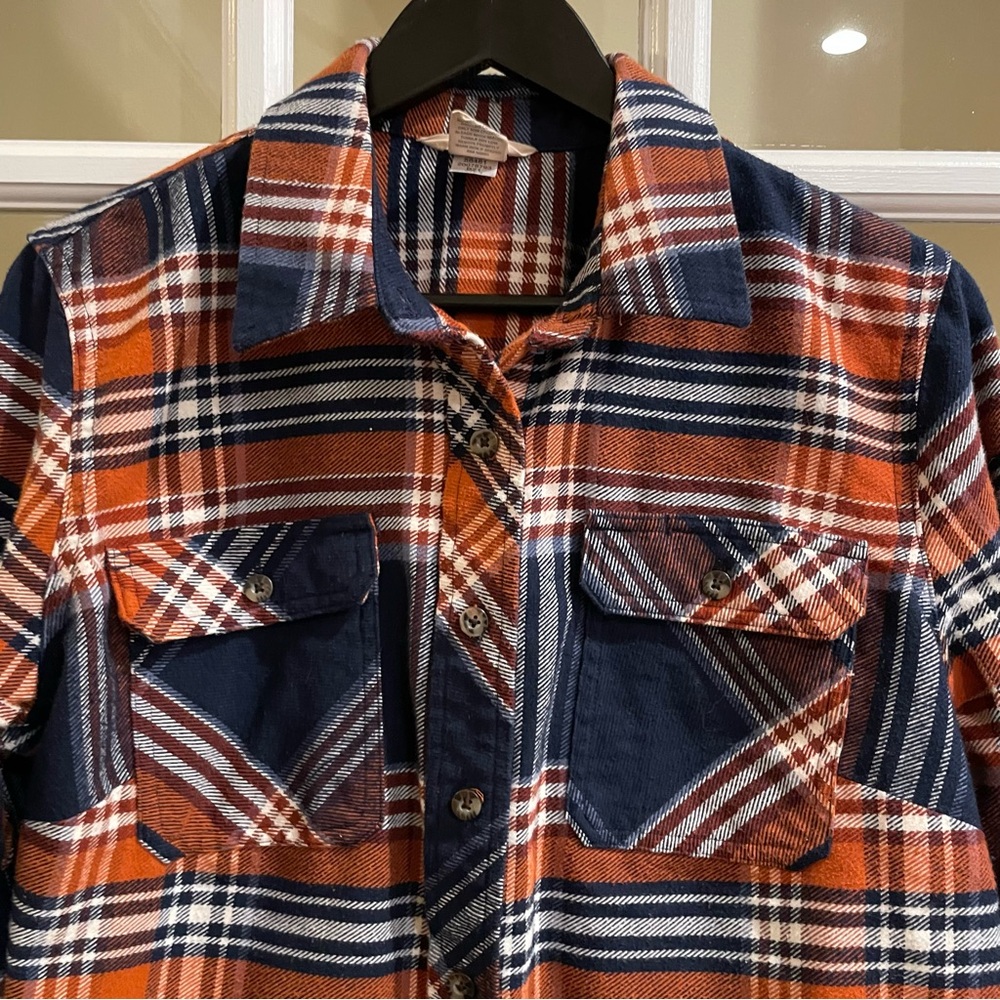 Duluth Trading Co Button-Down Shirt in Navy, Rust and White - Picture 4 of 12